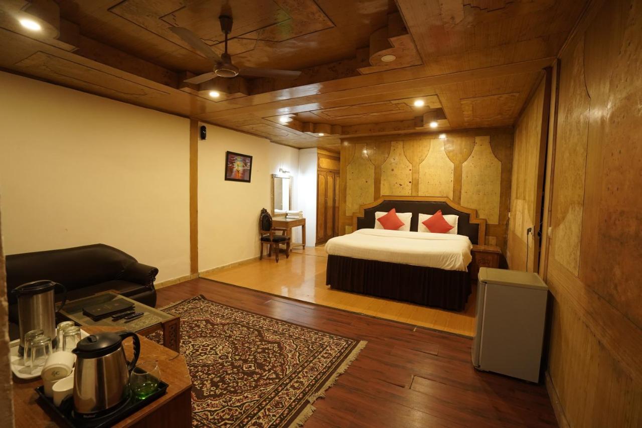 Royal Palace Resort Bhagsunag Dharamshala Ngoại thất bức ảnh