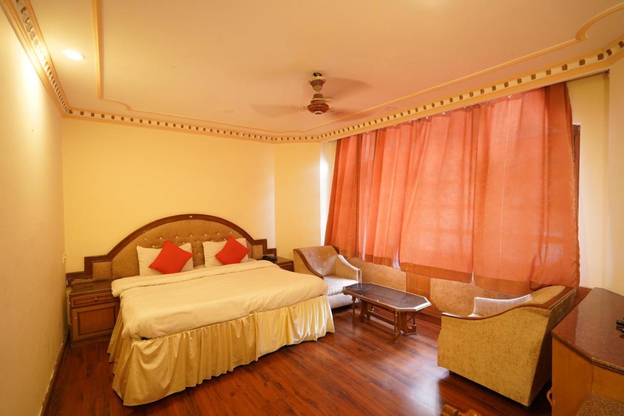 Royal Palace Resort Bhagsunag Dharamshala Ngoại thất bức ảnh